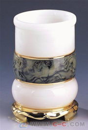 深圳千藝坊 木雕工藝品生產廠家，專業定制筆筒團購與多功能茶臺